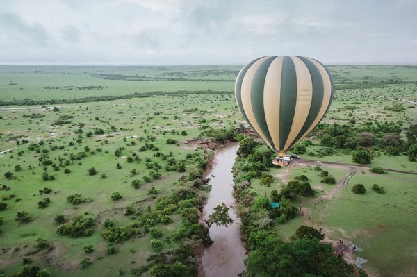 Quels sont les conseils pour une balade en montgolfière au-dessus des temples de Bagan, Myanmar?